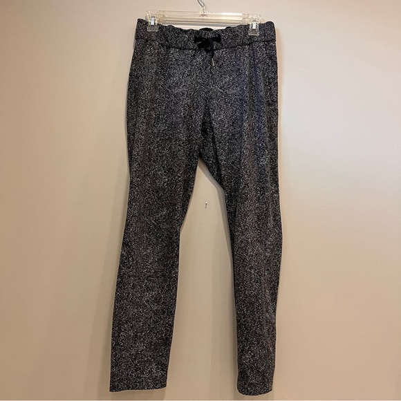 Lululemon On the Fly pant 28” ladies size 6 - Picture 4 of 7
